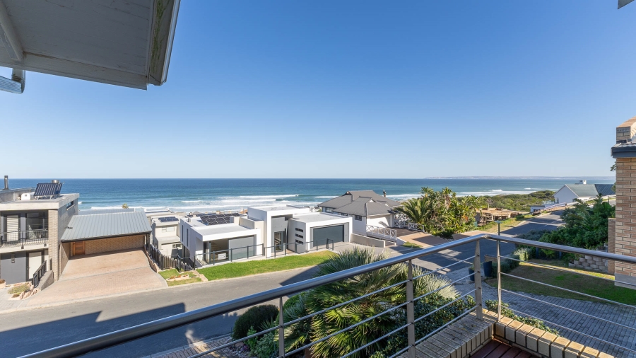 3 Bedroom Property for Sale in Pienaarstrand Western Cape